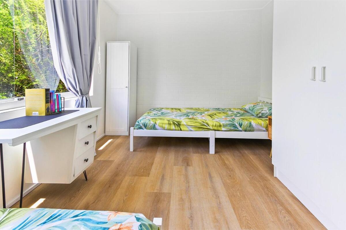 Apartment Charming 2-bed Near River &